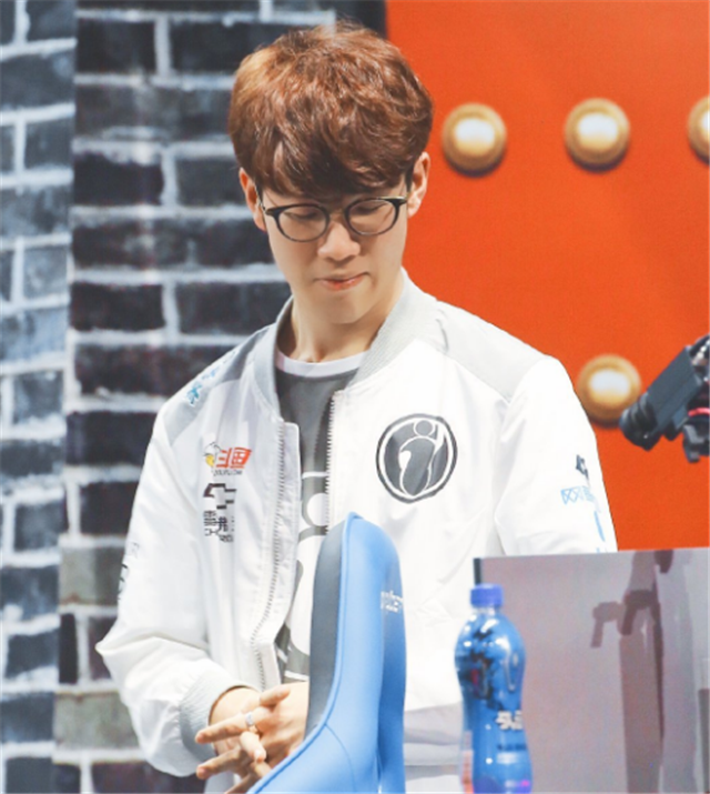 二者共同的 二者共同的