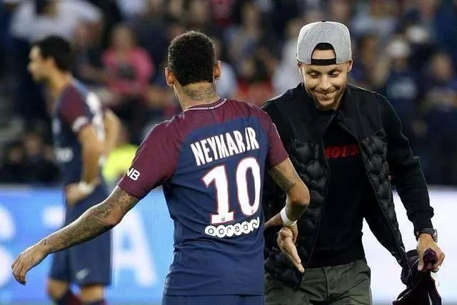 俱乐部据此 俱乐部据此